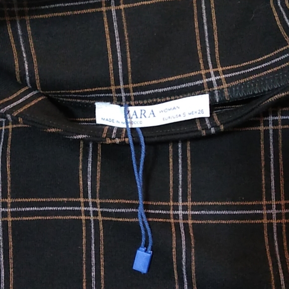 Gorgeous plaid top with belt and short sleeves - Picture 7 of 8